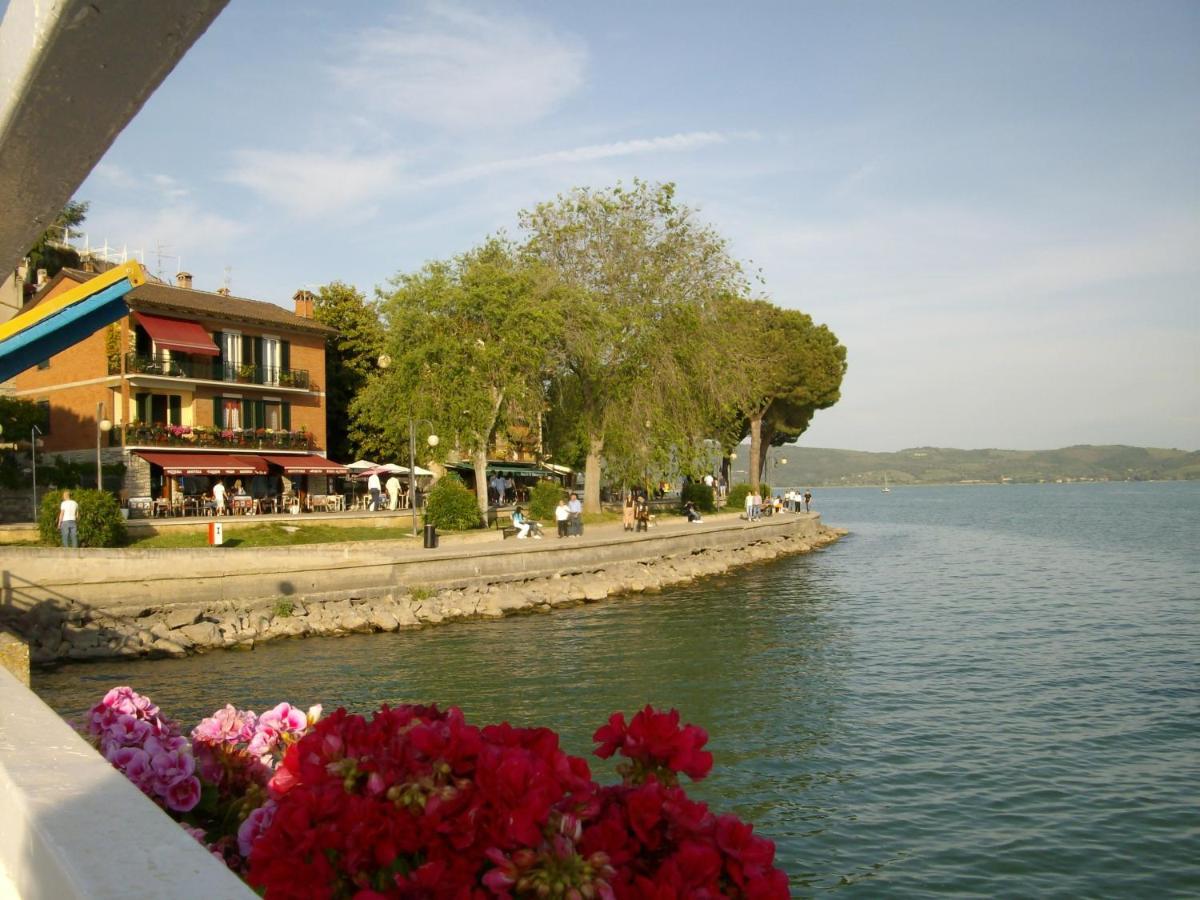 La Poventa Wi-Fi E Parcheggio In Centro Tuoro sul Trasimeno Exterior foto