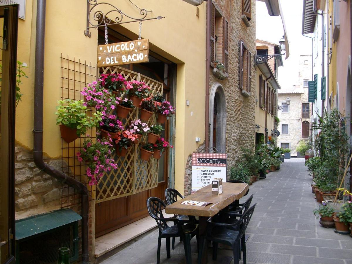 La Poventa Wi-Fi E Parcheggio In Centro Tuoro sul Trasimeno Exterior foto
